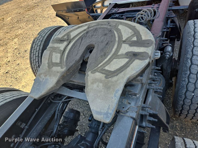 image for item DT5286 2022 Freightliner  Cascadia  semi truck