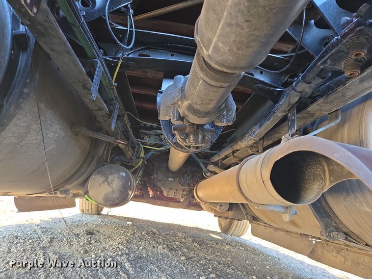 image for item DT5286 2022 Freightliner  Cascadia  semi truck