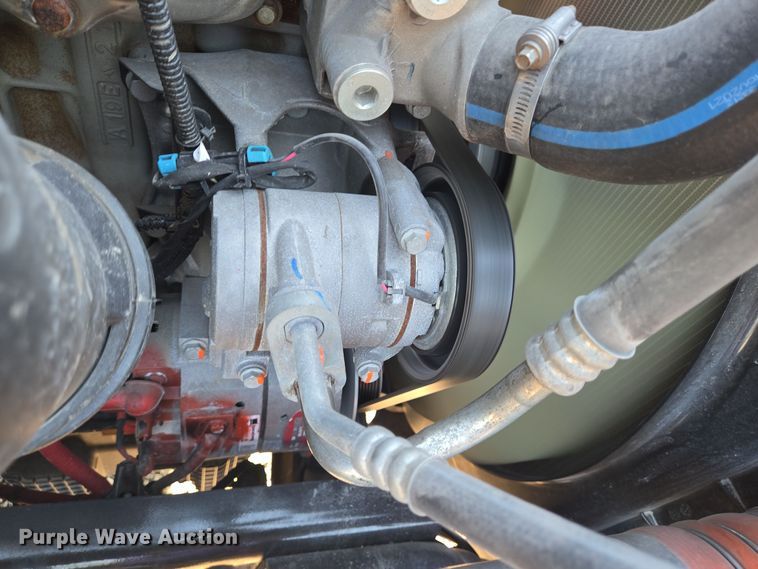 image for item DT5286 2022 Freightliner  Cascadia  semi truck