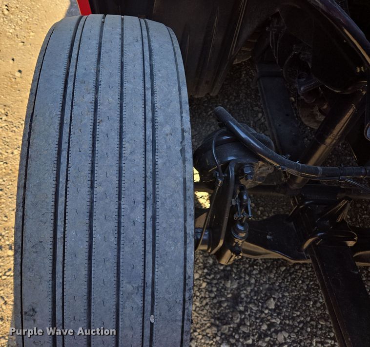 image for item DT5286 2022 Freightliner  Cascadia  semi truck