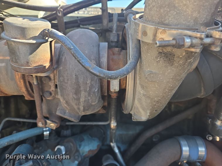 image for item DT5287 2001 Kenworth  W900 semi truck