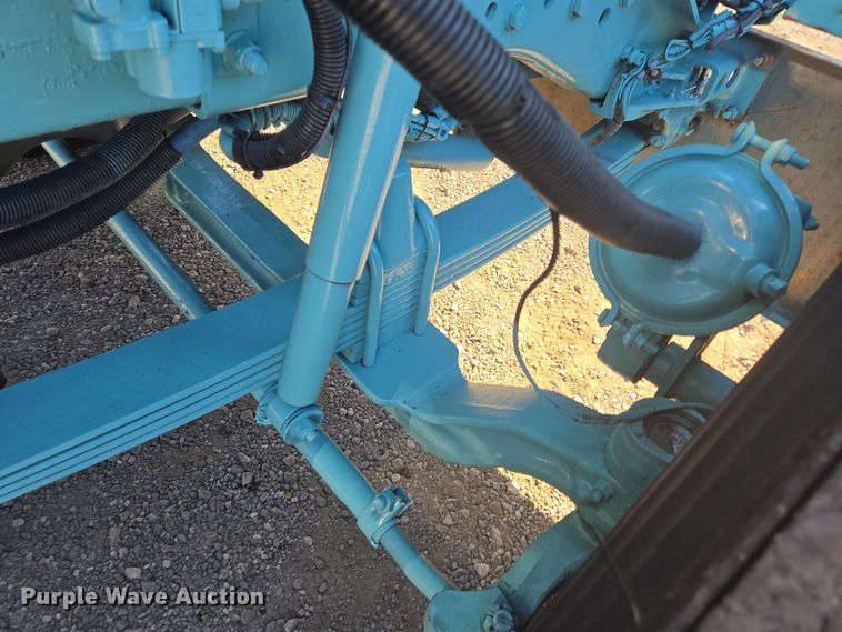 image for item DT5287 2001 Kenworth  W900 semi truck