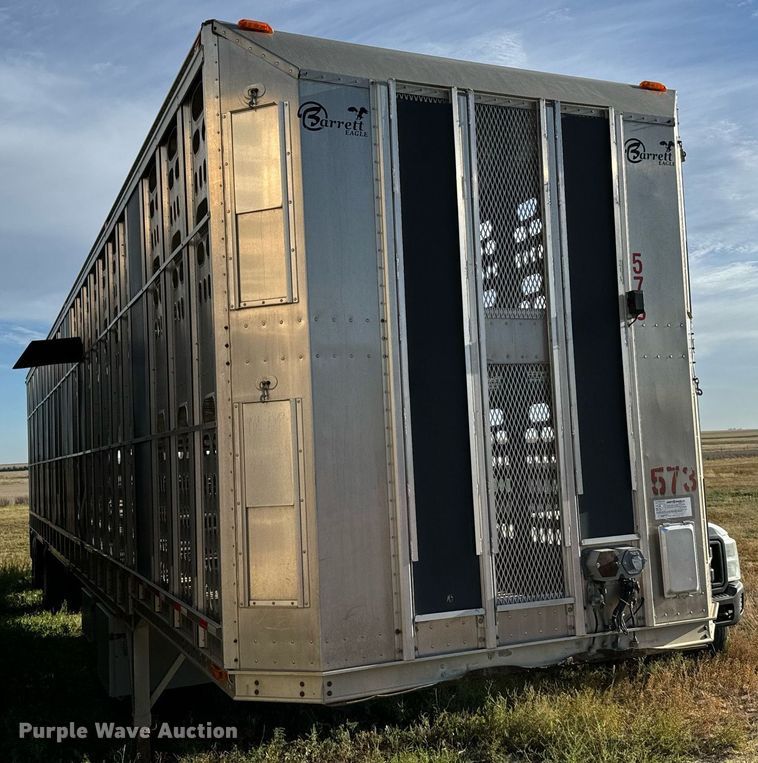 image for item DV2817 2008 Barrett livestock trailer