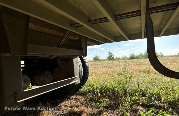 image for item DV2817 2008 Barrett livestock trailer