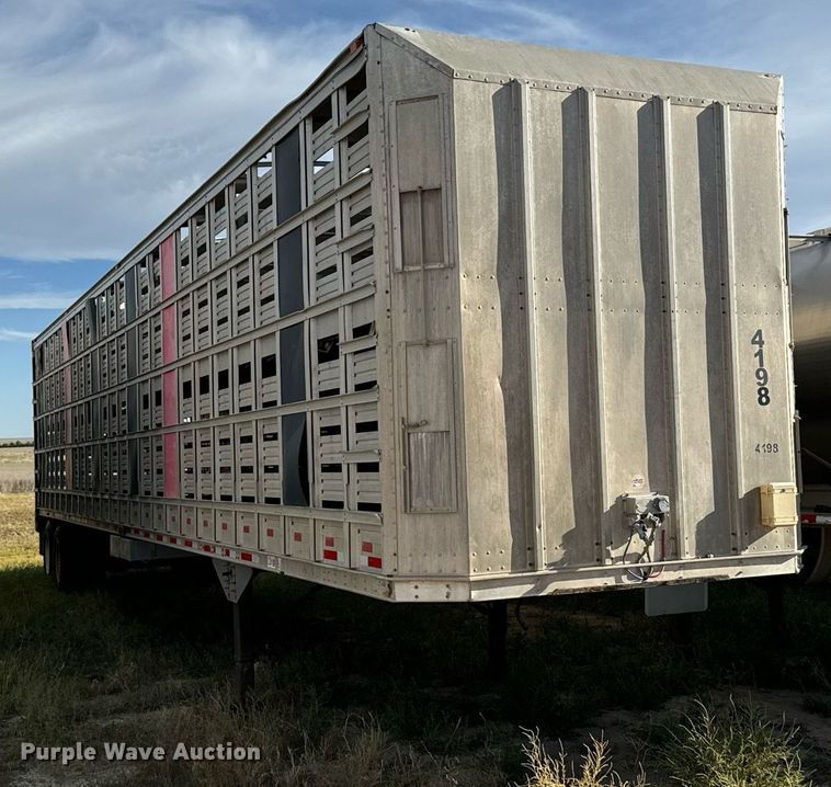 image for item DV2820 2007 Barrett livestock trailer
