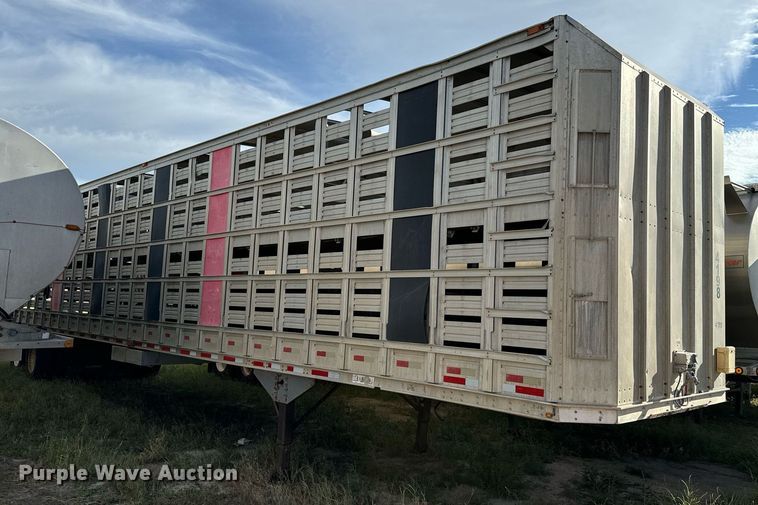 image for item DV2820 2007 Barrett livestock trailer