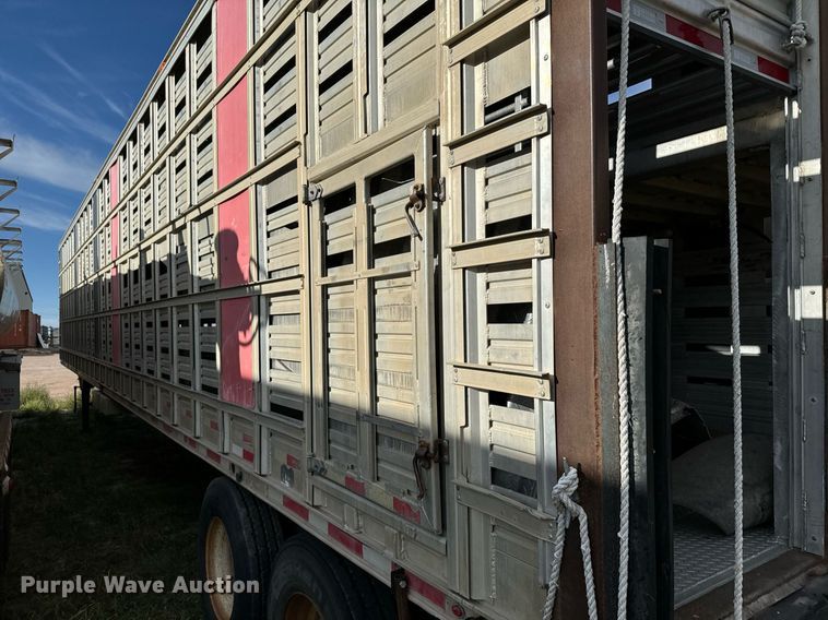image for item DV2820 2007 Barrett livestock trailer