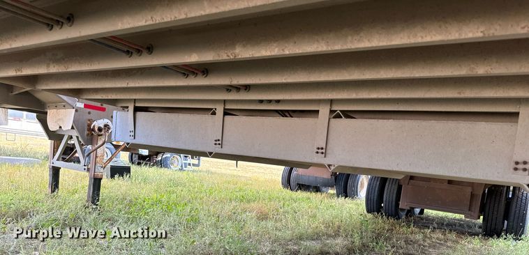 image for item DV2820 2007 Barrett livestock trailer