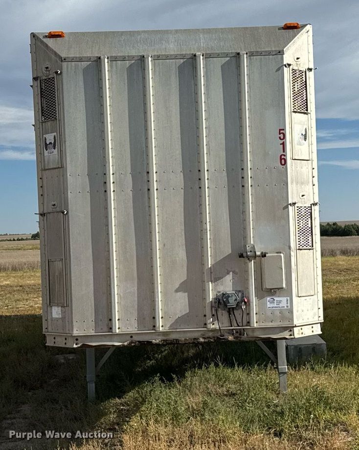 image for item DV2821 2003 Barrett livestock trailer