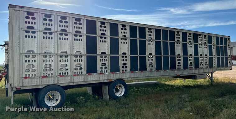 image for item DV2821 2003 Barrett livestock trailer