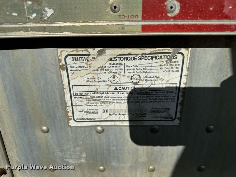 image for item DV2821 2003 Barrett livestock trailer