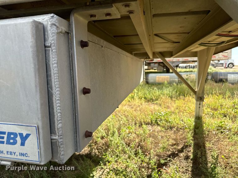 image for item DV2821 2003 Barrett livestock trailer