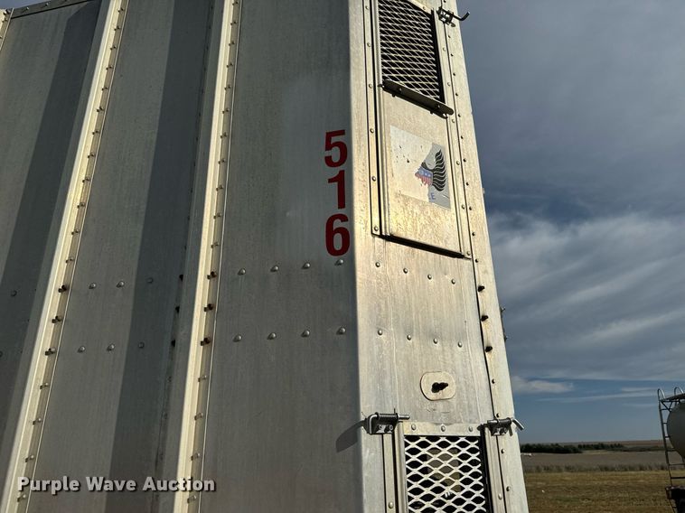 image for item DV2821 2003 Barrett livestock trailer