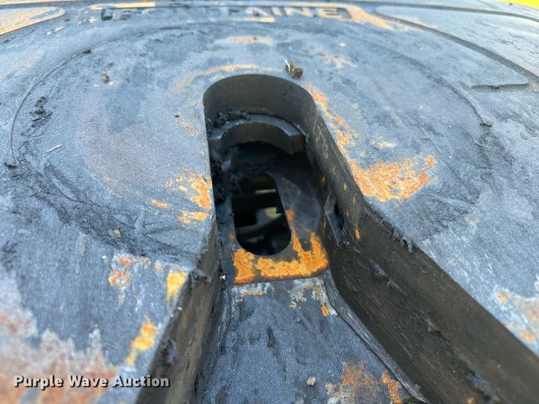 image for item DV2833 2007 International  9400i semi truck