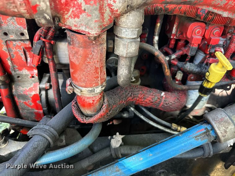 image for item DV2833 2007 International  9400i semi truck