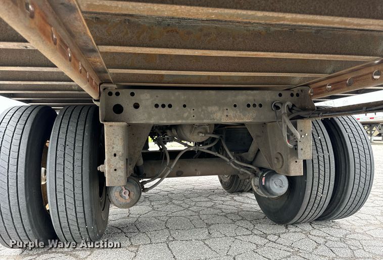 image for item DV5873 2010 Utility  dry van trailer