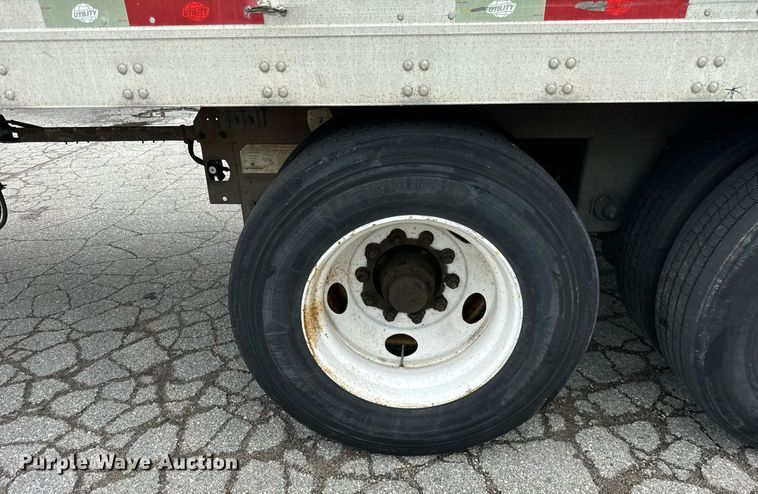 image for item DV5873 2010 Utility  dry van trailer