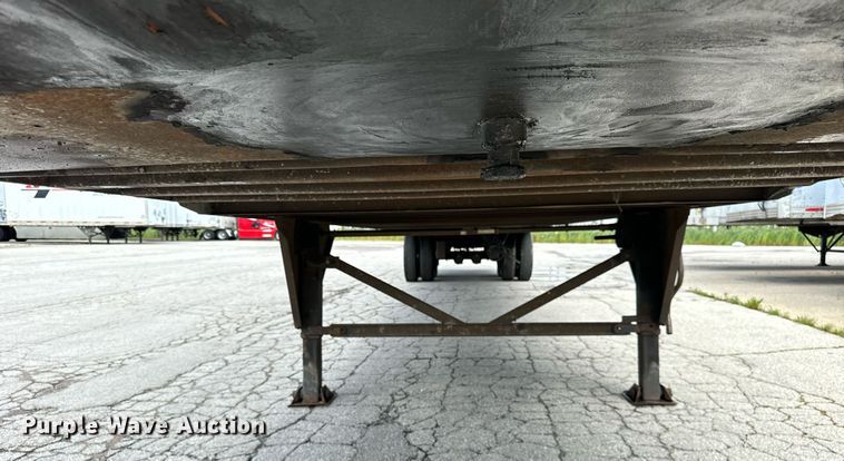image for item DV5880 1998 Utility  dry van trailer