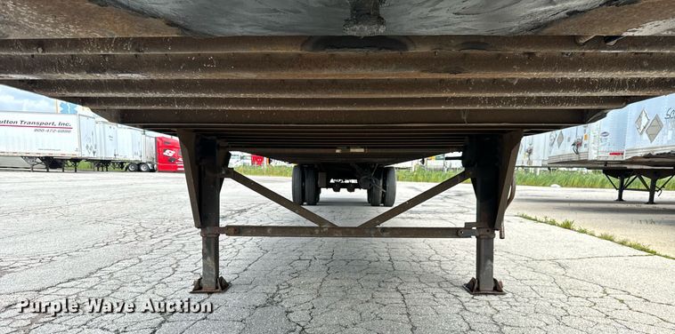 image for item DV5880 1998 Utility  dry van trailer