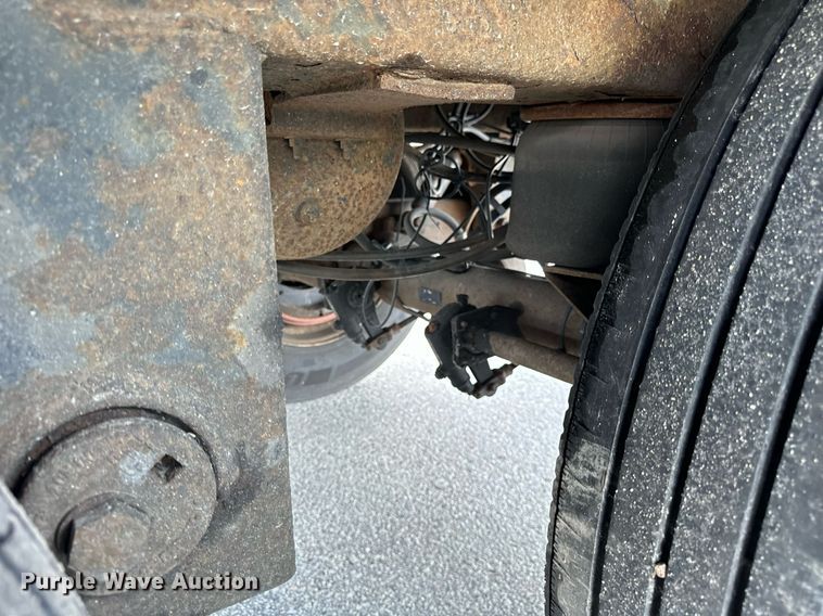 image for item DV5880 1998 Utility  dry van trailer