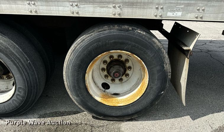 image for item DV5880 1998 Utility  dry van trailer