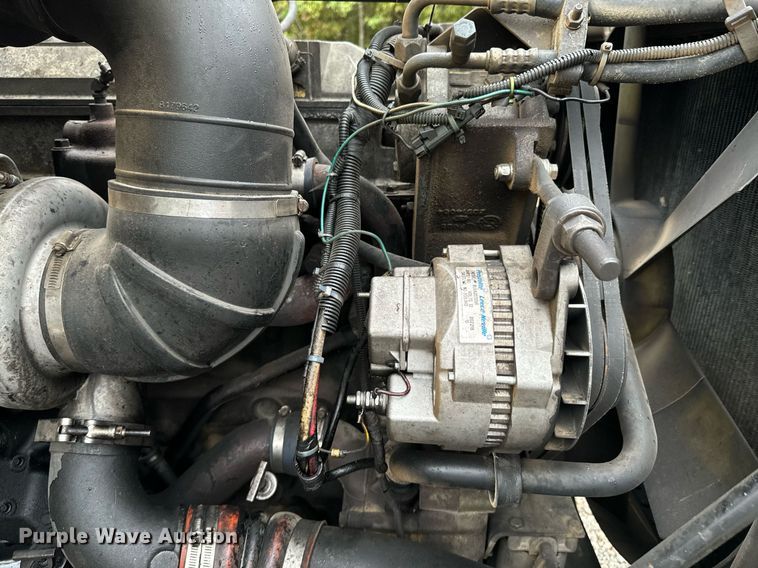 image for item DX1352 1996 Volvo WIA semi truck