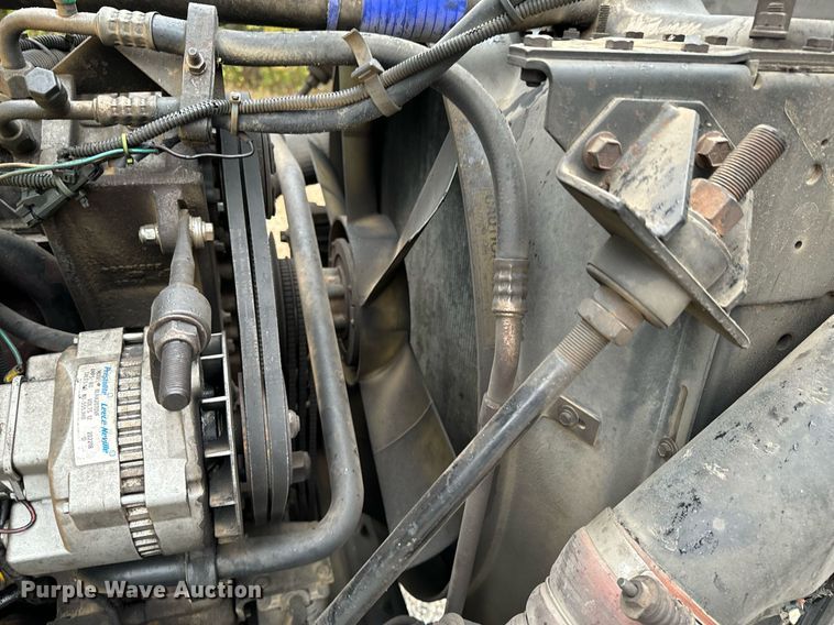 image for item DX1352 1996 Volvo WIA semi truck