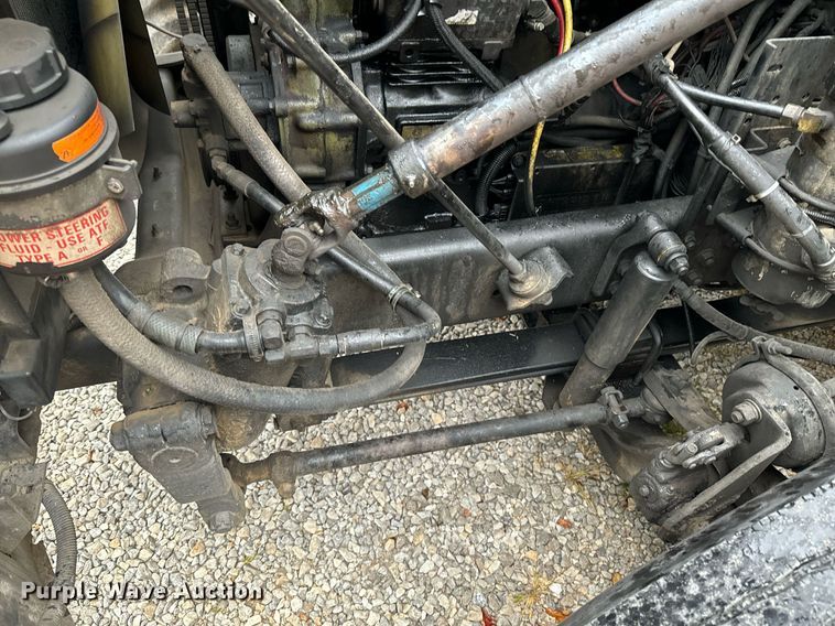 image for item DX1352 1996 Volvo WIA semi truck