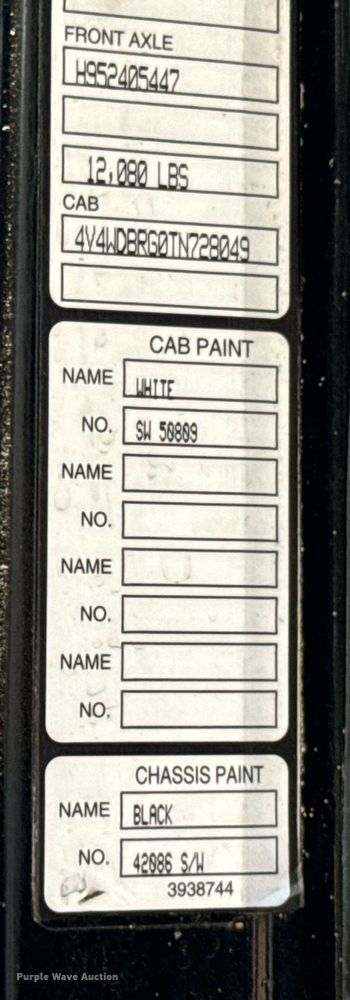 image for item DX1352 1996 Volvo WIA semi truck