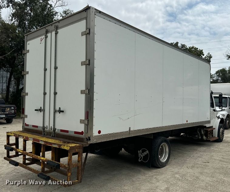 image for item EE7481 2017 Freightliner Business Class M2 box truck