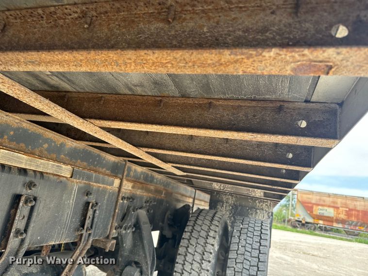 image for item EE7481 2017 Freightliner Business Class M2 box truck