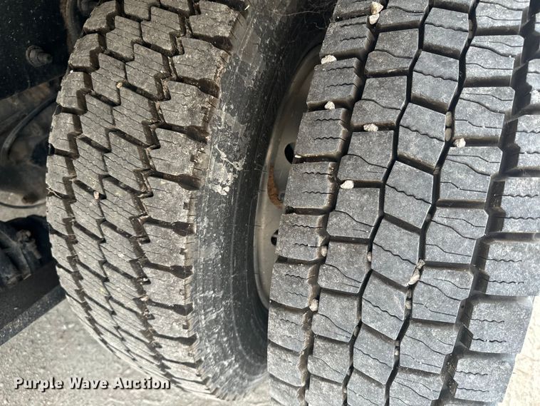 image for item EE7481 2017 Freightliner Business Class M2 box truck