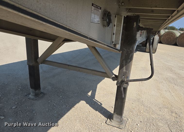 image for item EE7793 2014 Wilson AF-1080SS flatbed trailer