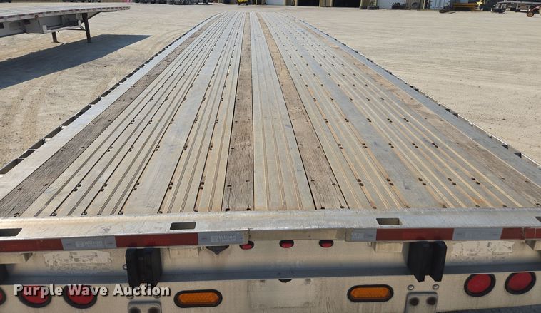 image for item EE7793 2014 Wilson AF-1080SS flatbed trailer