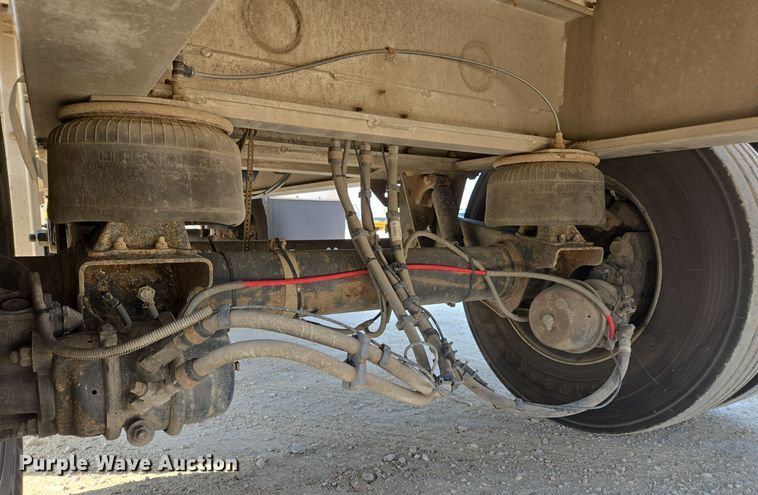 image for item EE7793 2014 Wilson AF-1080SS flatbed trailer