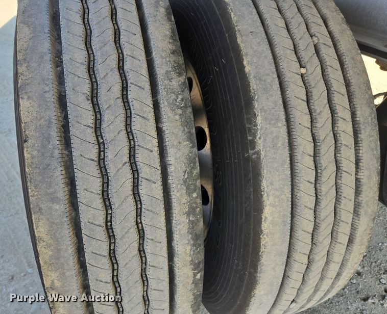 image for item EE7793 2014 Wilson AF-1080SS flatbed trailer