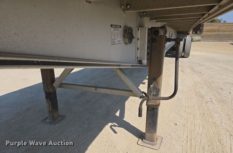 image for item EE7794 2014 Wilson AF-1080SS flatbed trailer