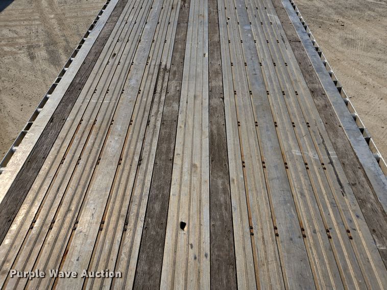 image for item EE7794 2014 Wilson AF-1080SS flatbed trailer