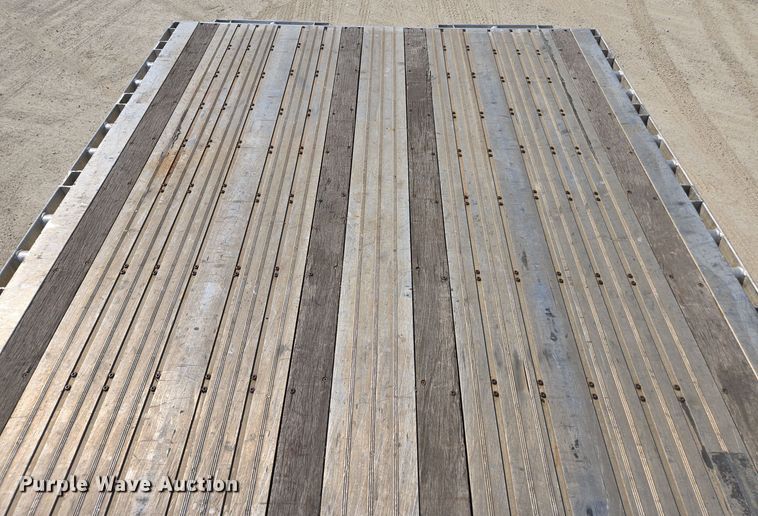 image for item EE7794 2014 Wilson AF-1080SS flatbed trailer