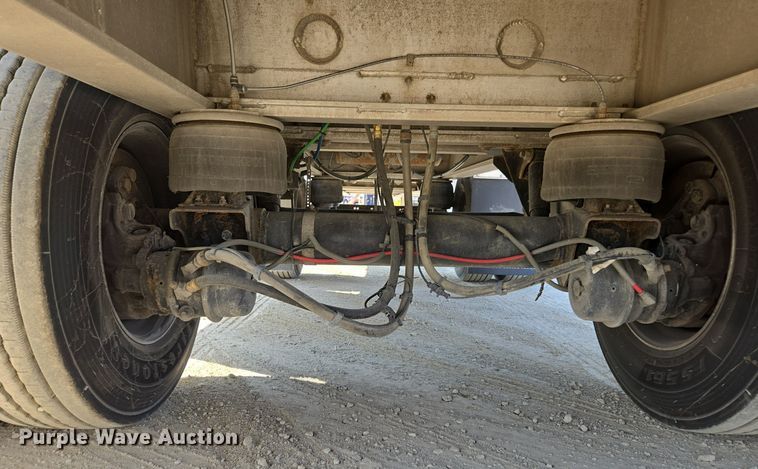 image for item EE7794 2014 Wilson AF-1080SS flatbed trailer