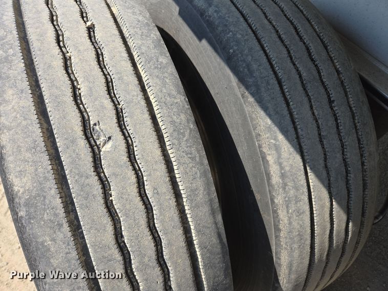 image for item EE7794 2014 Wilson AF-1080SS flatbed trailer