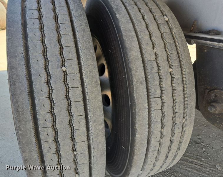 image for item EE7794 2014 Wilson AF-1080SS flatbed trailer