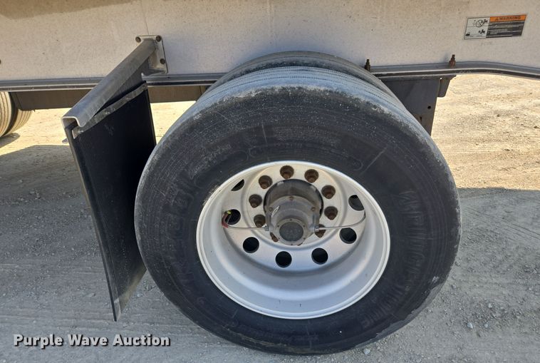 image for item EE7794 2014 Wilson AF-1080SS flatbed trailer