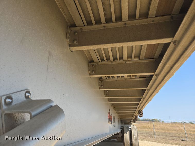 image for item EE7795 2014 Wilson  AF-1080SS flatbed trailer