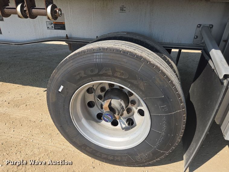 image for item EE7795 2014 Wilson  AF-1080SS flatbed trailer