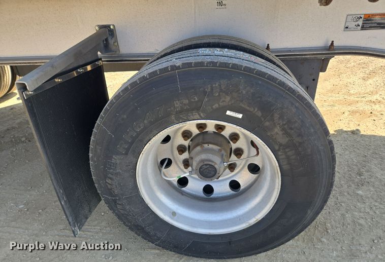 image for item EE7795 2014 Wilson  AF-1080SS flatbed trailer