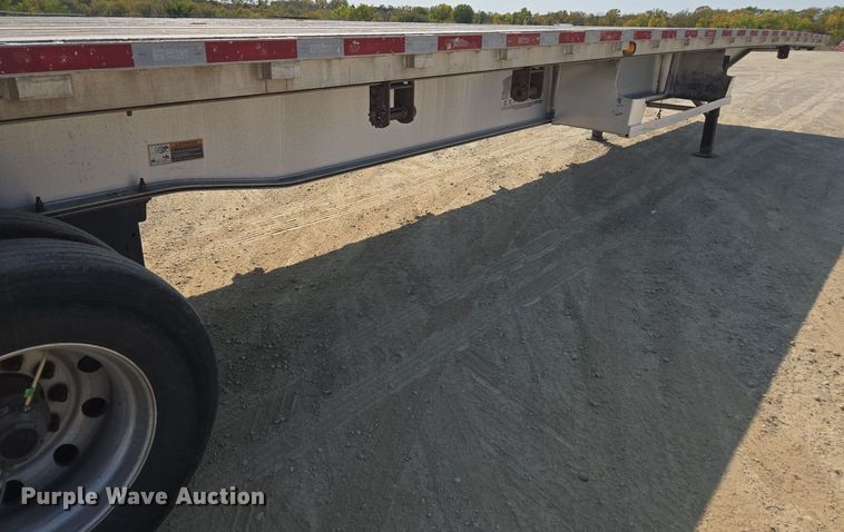 image for item EE7796 2014 Wilson AF-1080SS flatbed trailer