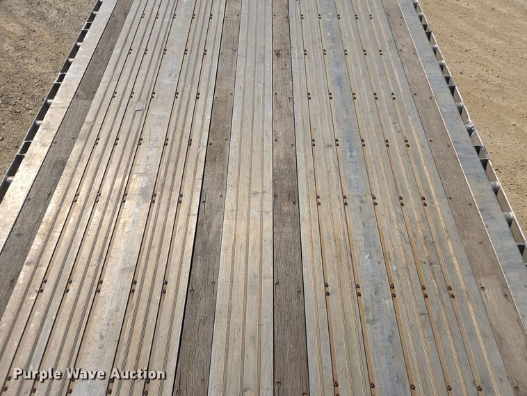 image for item EE7796 2014 Wilson AF-1080SS flatbed trailer