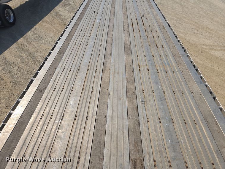 image for item EE7796 2014 Wilson AF-1080SS flatbed trailer