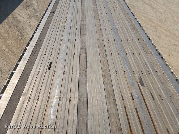 image for item EE7796 2014 Wilson AF-1080SS flatbed trailer